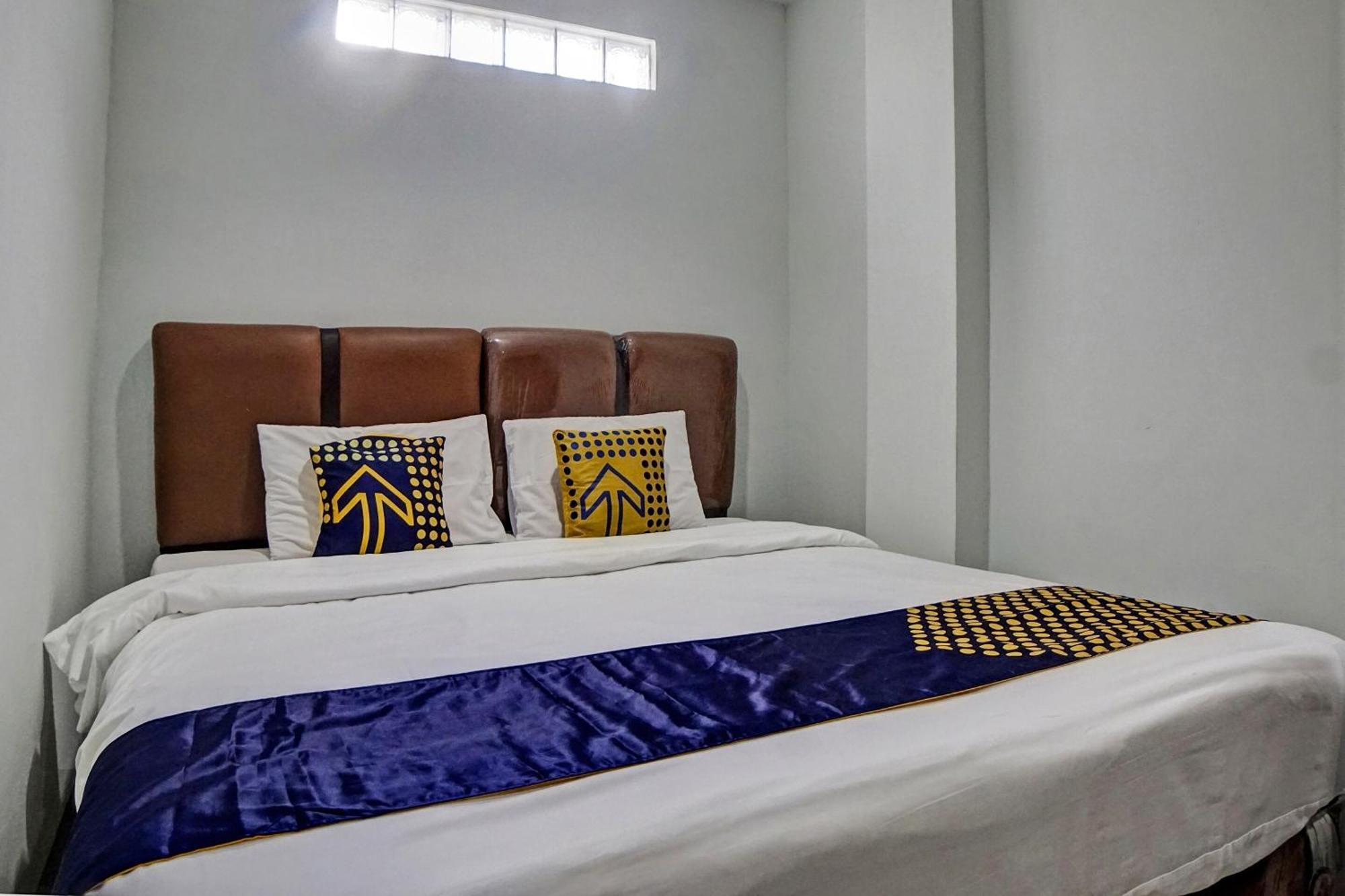 Spot On 92822 Finest House Near Amplas Bus Terminal Medan Extérieur photo