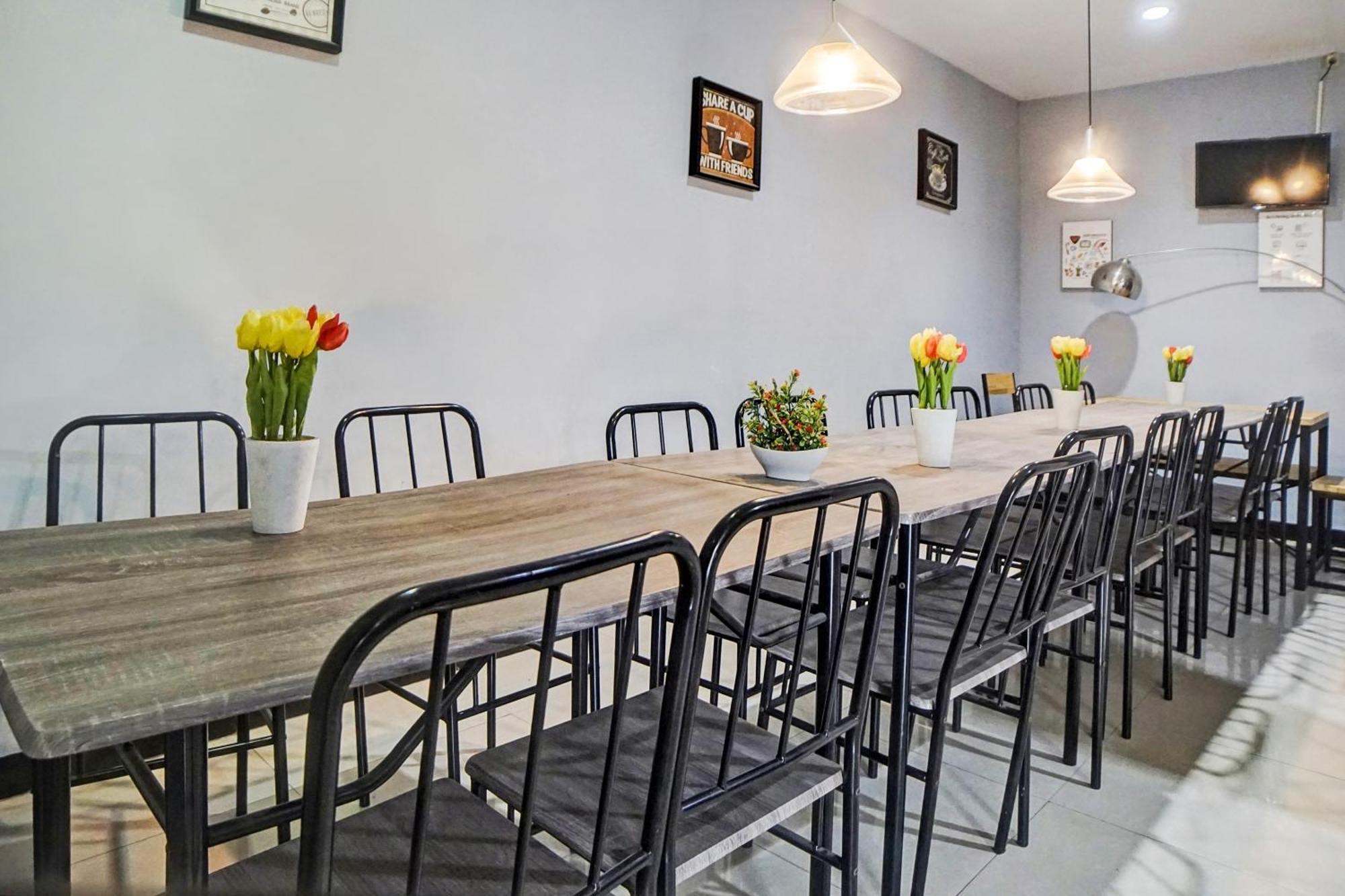 Spot On 92822 Finest House Near Amplas Bus Terminal Medan Extérieur photo