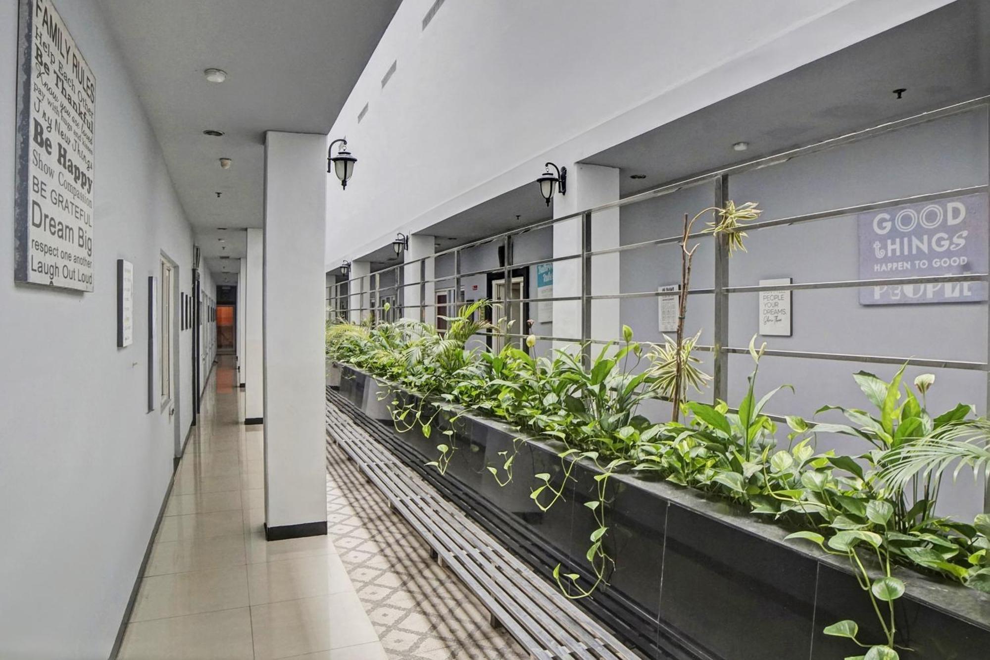 Spot On 92822 Finest House Near Amplas Bus Terminal Medan Extérieur photo